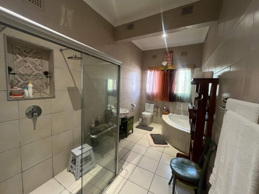5 Bedroom Property for Sale in Die Rand Northern Cape